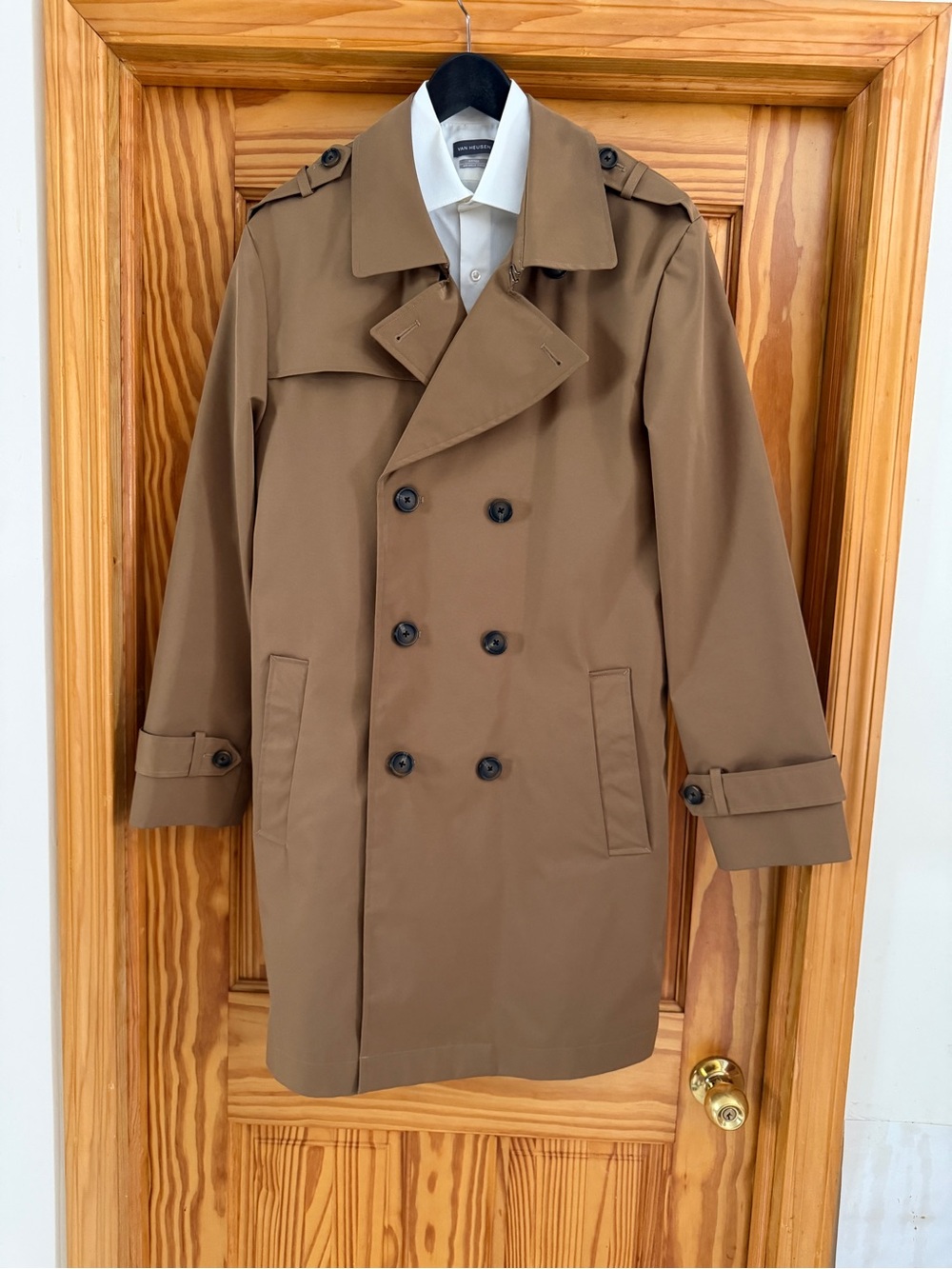 Classic Men's Tan Trench Coat - Lightweight Double-Breasted